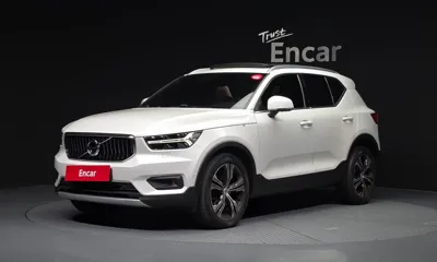 Volvo XC40 · 2021 год