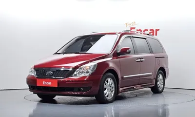 Kia Canival · 2011 год