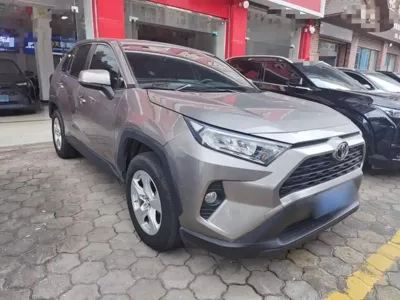 Toyota RAV4 2023, 24000 км, за 14525.93 USD