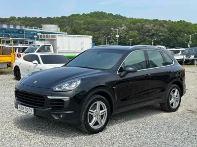 Porsche Cayenne · 2015 год