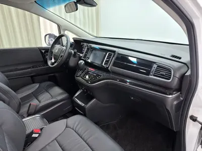 Honda Elysion 2020, 166000 км, за 17627.67 USD