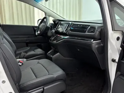 Honda Elysion 2020, 166000 км, за 17627.67 USD
