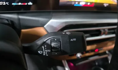 BMW 3-Series 2024, 30237 км, за 28688.54 USD - фото 33