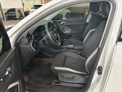 Audi Q3 2023, 12800 км, за 27848.69 USD - фото 7