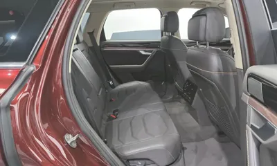 Volkswagen Touareg 2023, 29137 км, за 42052.95 USD - фото 12