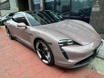 Porsche Taycan 2022, 55000 км, за 71661.28 USD