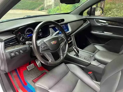 Cadillac XT5 2018, 100000 км, за 12808.13 USD
