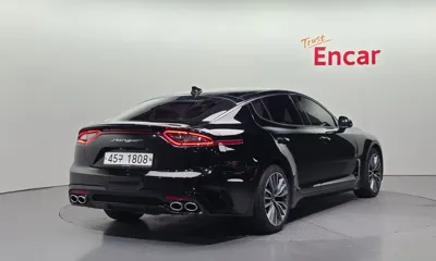 Kia Stinger 2018, 122410 км, за 11080.28 USD