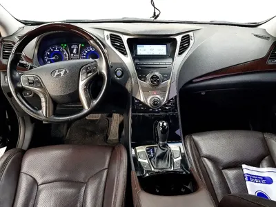 Hyundai Grandeur 2012, 99115 км, за 2595.63 USD