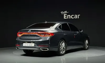 Hyundai Grandeur 2018, 157341 км, за 8210.72 USD