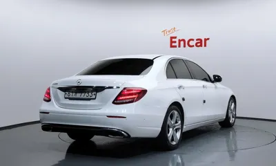 Mercedes-Benz E-Class 2018, 110195 км, за 13991.06 USD