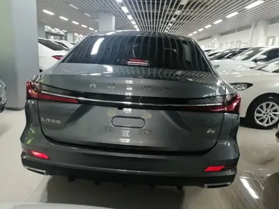 Roewe i5 2024, 10500 км, за 7186.13 USD - фото 6
