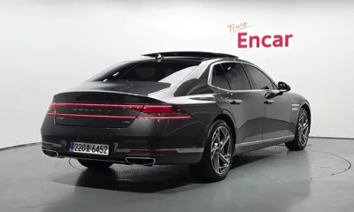 Genesis G90 2023, 60773 км, за 45884.21 USD