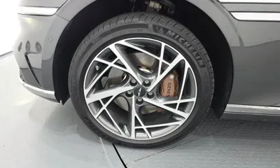 Genesis G90 2023, 60773 км, за 45884.21 USD