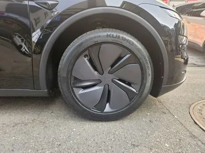 Tesla Model Y 2026, 748 км, за 24917.11 USD - фото 6