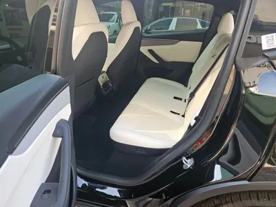 Tesla Model Y 2026, 748 км, за 24917.11 USD - фото 8