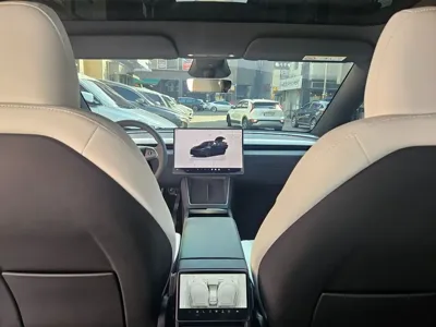 Tesla Model Y 2026, 748 км, за 24917.11 USD - фото 9