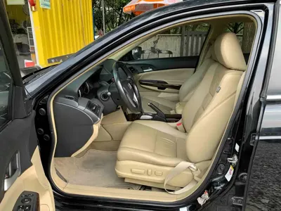 Honda Accord 2010, 140000 км, за 2766.28 USD