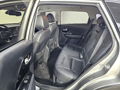 Kia Niro 2020, 128081 км, за 9142.33 USD - фото 9