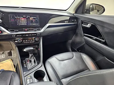 Kia Niro 2020, 128081 км, за 9142.33 USD - фото 10