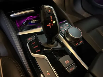 BMW 5-Series 2019, 69218 км, за 14873.09 USD - фото 9
