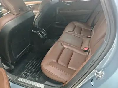 Volvo S90 2020, 95700 км, за 15700.29 USD - фото 17