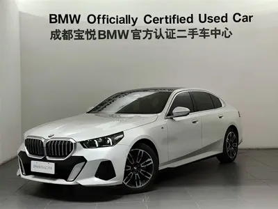 BMW 5 Series · 2024 год