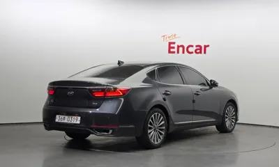 Kia K7 2016, 157802 км, за 5235.23 USD