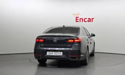 Kia K7 2016, 157802 км, за 5235.23 USD