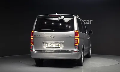 Hyundai Starex 2019, 134026 км, за 8527.24 USD