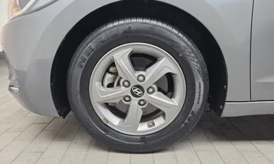 Hyundai Avante 2018, 24741 км, за 5785.61 USD - фото 5