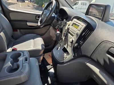 Hyundai Starex 2014, 161652 км, за 4923.2 USD - фото 12