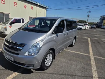 Hyundai Starex 2014, 161652 км, за 4923.2 USD - фото 16