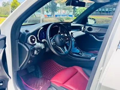 Mercedes-Benz GLC 2020, 100000 км, за 21844.24 USD