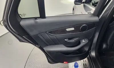 Mercedes-Benz GLC-Class 2020, 63905 км, за 24690.57 USD - фото 25