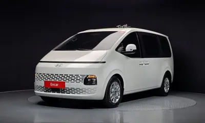Hyundai Staria · 2025 год