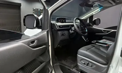 Hyundai Staria 2025, 1007 км, за 21076.97 USD - фото 11