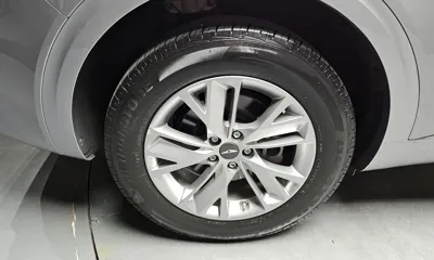 Genesis GV70 2023, 44308 км, за 23337.44 USD