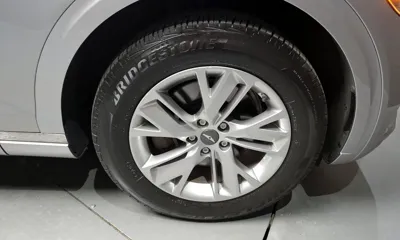 Genesis GV70 2023, 44308 км, за 23337.44 USD - фото 21