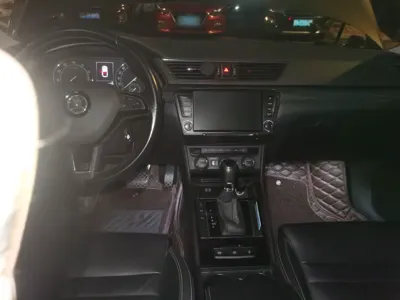 Skoda Superb 2016, 119100 км, за 6501 USD - фото 10