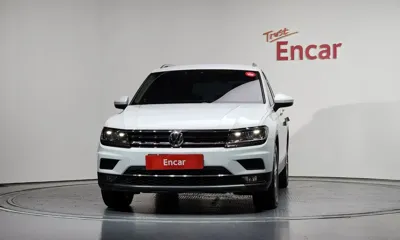 Volkswagen Tiguan 2020, 94083 км, за 13159.62 USD