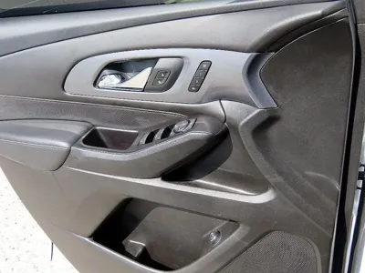 ChevroletGMDaewoo Traverse 2020, 176384 км, за 8775.7 USD - фото 11