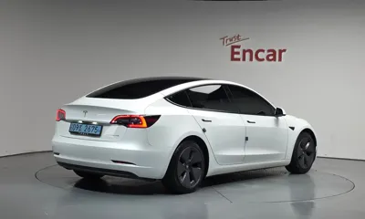 Tesla Model 3 2021, 63175 км, за 21990.29 USD