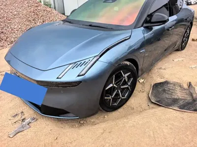 Lynk & Co Z10 · 2025 год