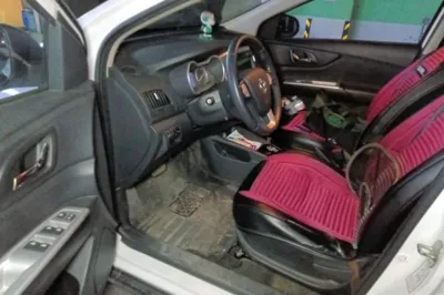 Dongfeng Aeolus AX3 2016, 83900 км, за 2858 USD
