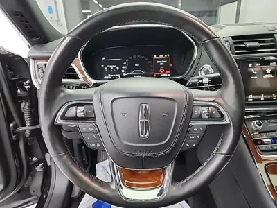 Lincoln Continental 2017, 84321 км, за 10986.15 USD - фото 9