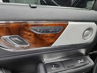 Lincoln Continental 2017, 84321 км, за 10986.15 USD - фото 14