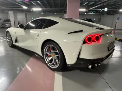 Ferrari 812 2020, 12222 км, за 260020.71 USD