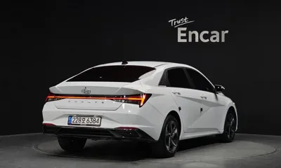 Hyundai Avante 2022, 60467 км, за 12465.54 USD