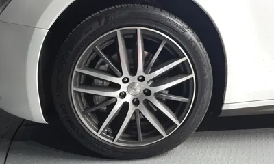 Maserati Ghibli 2016, 83904 км, за 8775.92 USD